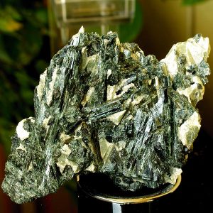 minerales: actinolita